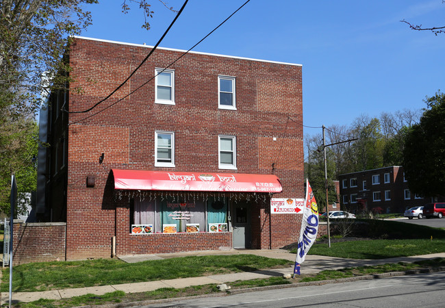 Wyndmoor Gardens in Philadelphia, PA - Building Photo - Building Photo