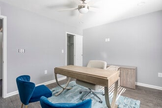 Gardens at Park West in Forest Park, GA - Building Photo - Interior Photo