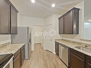 8014 Bluewater Cove in San Antonio, TX - Foto de edificio - Building Photo