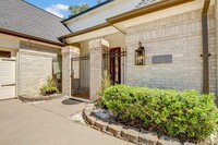 7310 Blenheim Palace Ln in Houston, TX - Building Photo - Building Photo