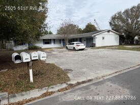 2605 61st Ave N in St. Petersburg, FL - Building Photo