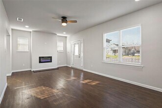 820 W College St in Sherman, TX - Building Photo - Building Photo