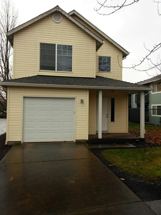 1815 SW Easy St in Corvallis, OR - Building Photo