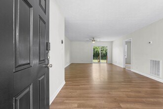 741 Princeton Cir in Clarksville, TN - Building Photo - Building Photo