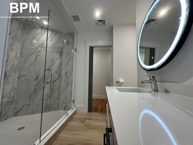 452 Centre St in Boston, MA - Building Photo - Building Photo