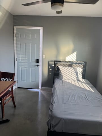 15450 Badger Flat Rd in Los Banos, CA - Building Photo - Building Photo