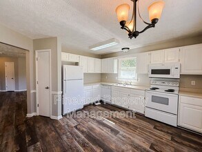 1703 Natchez Loop in Fayetteville, NC - Building Photo - Building Photo