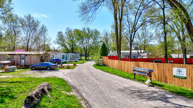 430 Crotty St in Seneca, IL - Building Photo - Building Photo