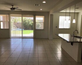 7031 W Knox Rd in Chandler, AZ - Building Photo - Building Photo