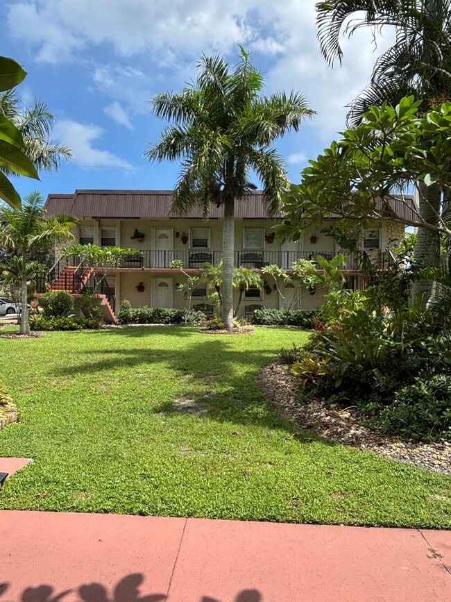 400 Fern St, Unit 1-c