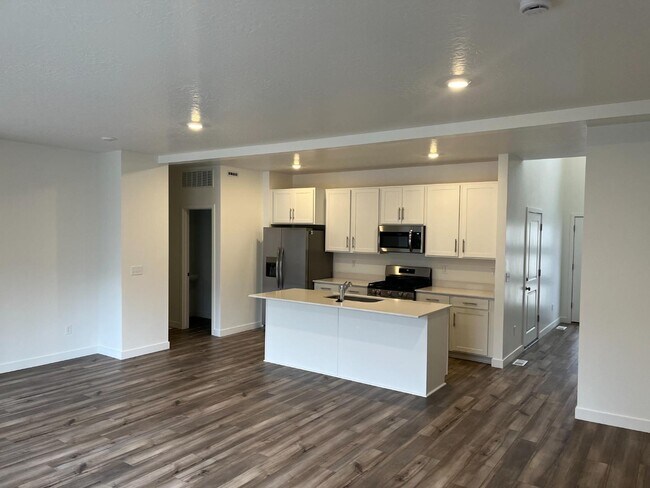 2384 Canal Vw Ln in Daniel, UT - Building Photo - Building Photo