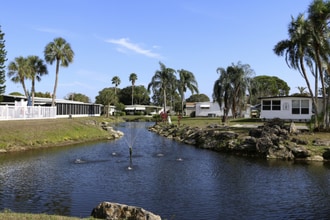 7001 142nd Ave N in Largo, FL - Building Photo - Building Photo