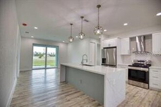 17609 Vellum Cir in Punta Gorda, FL - Building Photo - Building Photo