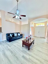 7185 Summit Dr in Winter Haven, FL - Building Photo - Building Photo