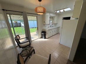 1729 S Clementine St in Oceanside, CA - Foto de edificio - Building Photo