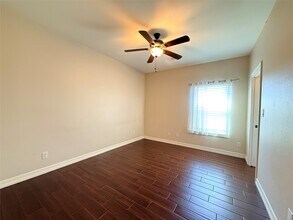 4410 Sequoia Dr in Orange, TX - Building Photo - Building Photo