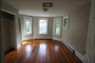 4 Warner St, Unit 1 in Somerville, MA - Building Photo - Building Photo
