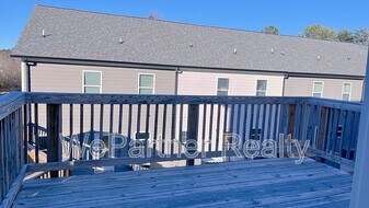 15 Sandstone Dr in Jasper, GA - Building Photo