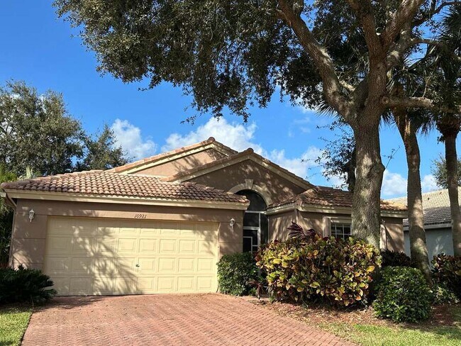 property at 10921 Royal Caribbean Cir