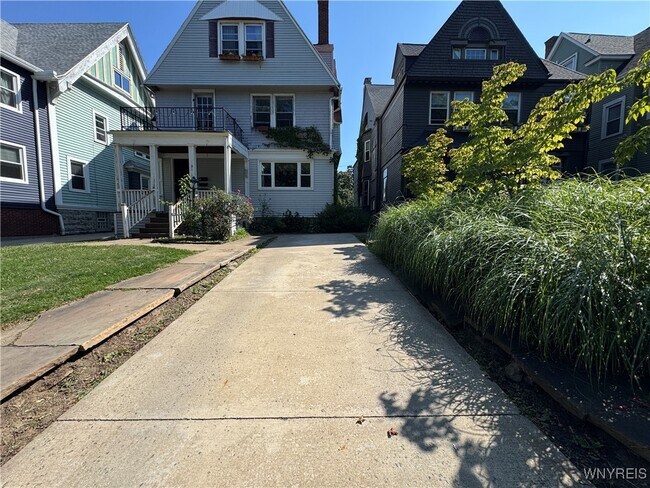 31 Norwood Ave in Buffalo, NY - Building Photo - Building Photo