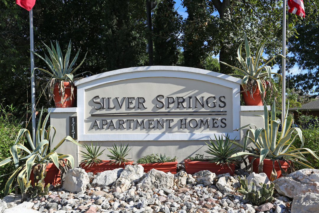 Silver Springs Apartment Homes Photo