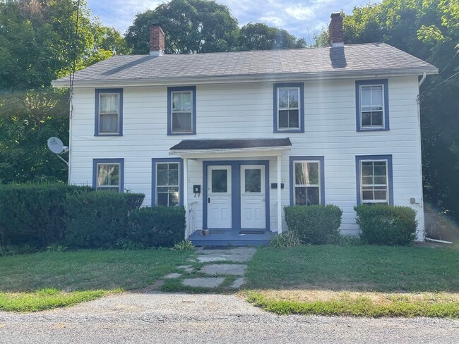 25 Thompson St, Unit 2