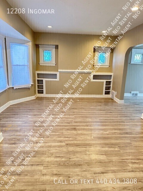 12208 Ingomar Ave in Cleveland, OH - Building Photo - Building Photo