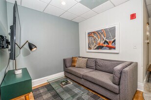 62 Boylston St in Boston, MA - Building Photo