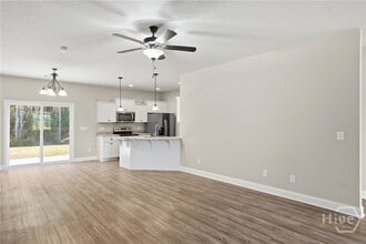 105 Danielle Loop in Rincon, GA - Foto de edificio - Building Photo