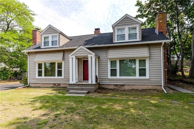 953 Greenville Ave in Smithfield, RI - Building Photo - Building Photo