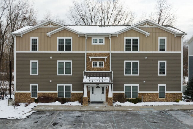 Trailview Place in Highland, NY - Foto de edificio - Building Photo
