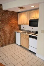 12 Mt Auburn St, Unit 6 in Cambridge, MA - Building Photo - Building Photo