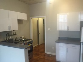 1114 Spruce St in Philadelphia, PA - Building Photo