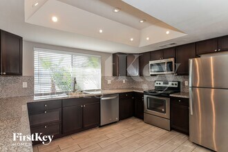 4426 W Crocus Dr in Glendale, AZ - Foto de edificio - Building Photo