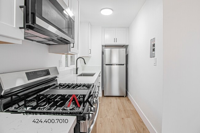 4070 Venice Blvd. in Los Angeles, CA - Building Photo - Building Photo