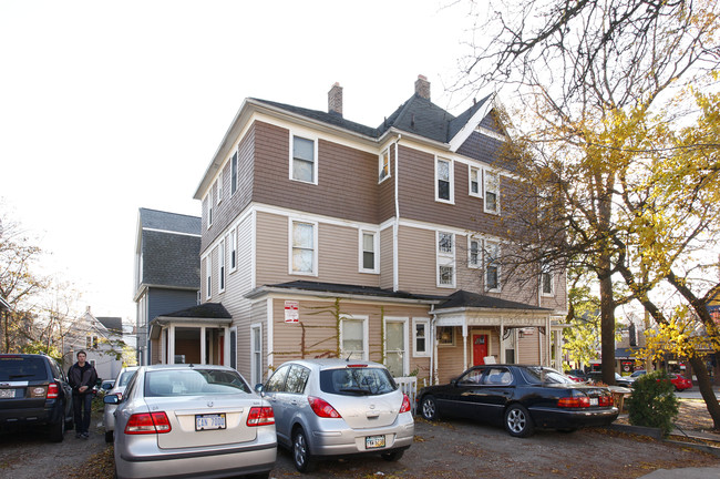 704-712 Hill St in Ann Arbor, MI - Foto de edificio - Building Photo