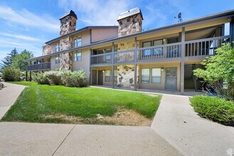 3615 N Wolf Ldg Dr in Eden, UT - Building Photo - Building Photo