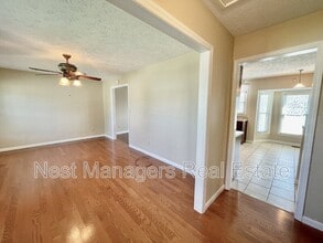 127 Kristin Ave in Spring Lake, NC - Building Photo - Building Photo