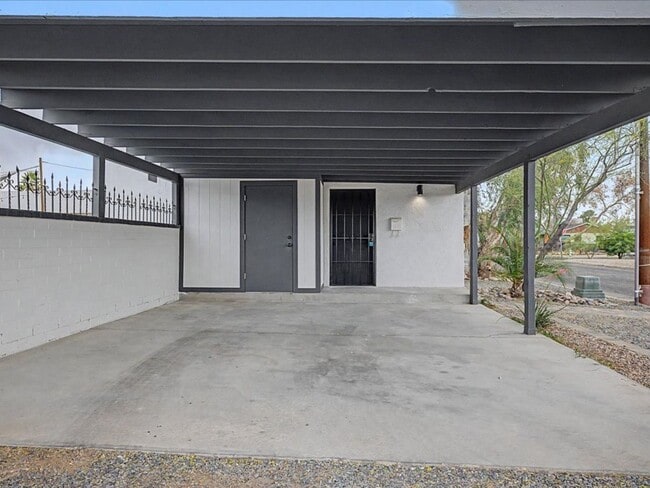 1604 N Forgeus Ave in Tucson, AZ - Building Photo - Building Photo