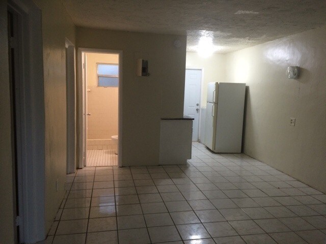 1712 NW 8th Pl in Fort Lauderdale, FL - Building Photo - Building Photo