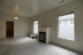 4817 S Lucile St in Seattle, WA - Foto de edificio - Building Photo