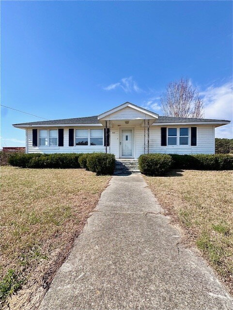 549 Grants Creek Rd in Jacksonville, NC - Building Photo