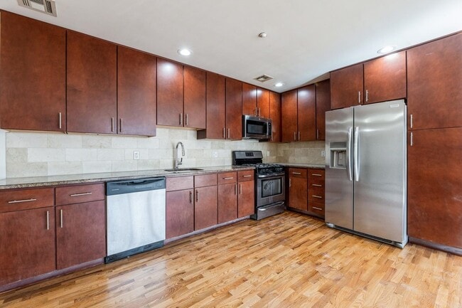 property at 17 Meadow Rd
