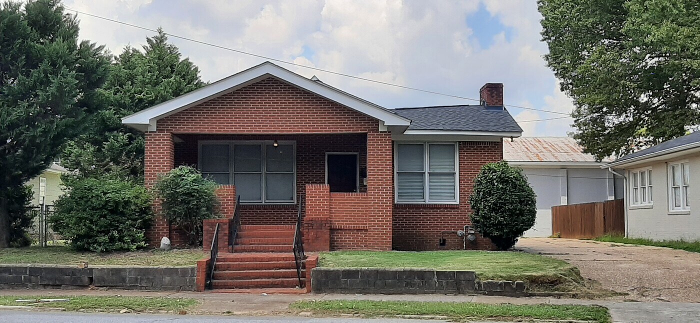 1430 Queen City Ave in Tuscaloosa, AL - Building Photo