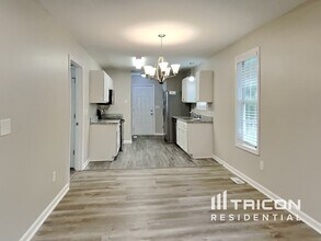 1204 Poplar Ridge Rd in Fuquay Varina, NC - Building Photo - Building Photo