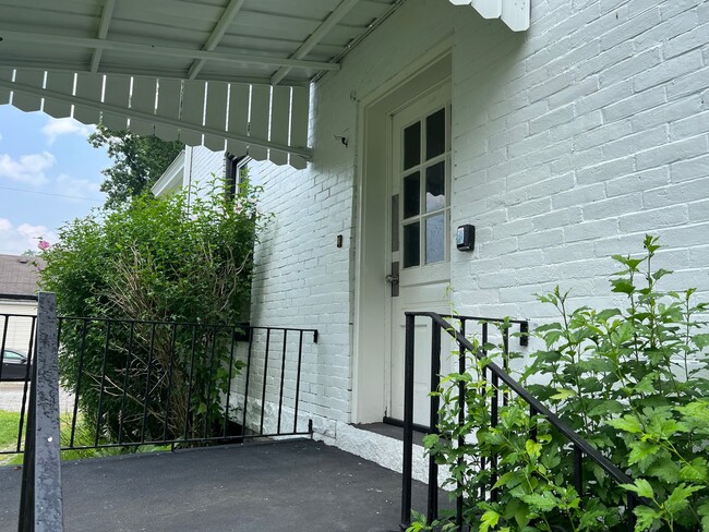 633 Maple Ln in Sewickley, PA - Building Photo - Building Photo