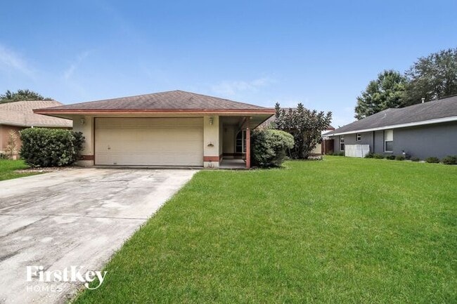 property at 90 Lake Daisy Blvd