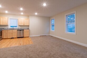 80 N Meadows Rd in Medfield, MA - Building Photo - Building Photo
