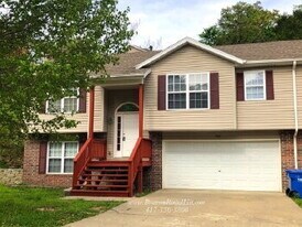 223 Van Buren Rd in Branson, MO - Building Photo