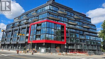 2 Manderley Dr in Toronto, ON - Building Photo